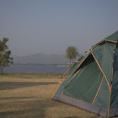 The Udaisarovar - Lakeside Paradise ウダイプル エクステリア 写真
